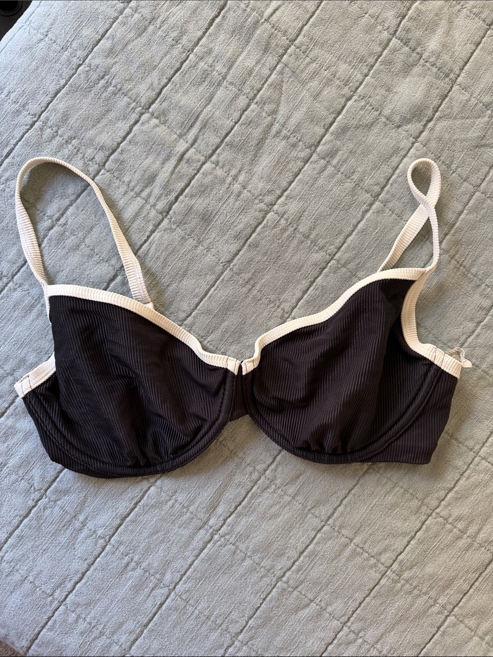 Abercrombie Curve Love Black Underwire Bikini Top